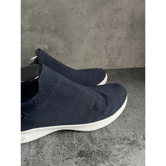 SKECHERS Women’s Dark Blue Goga Max Knit Slip On Shoe Sneaker Size 7 - Picture 9 of 16